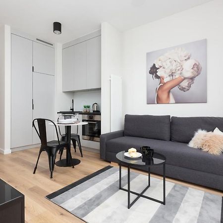 Apartments Business Center Wola Ordona By Renters Warsaw Exterior photo